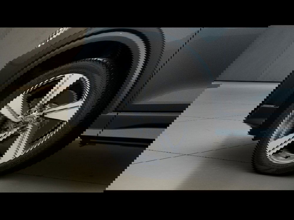 Audi Q2 nuova a Livorno (6)