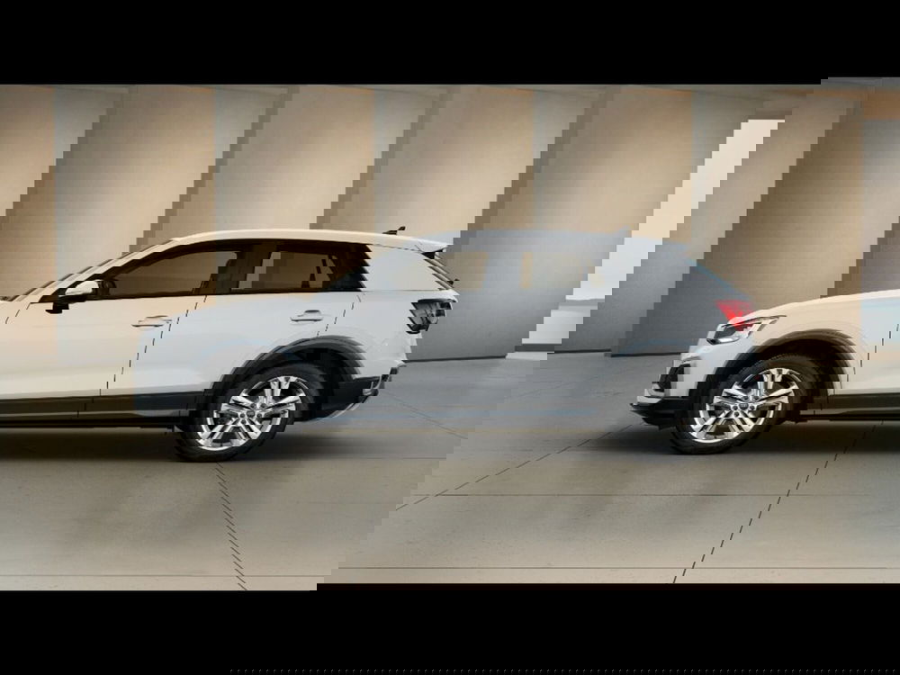 Audi Q2 nuova a Livorno (2)