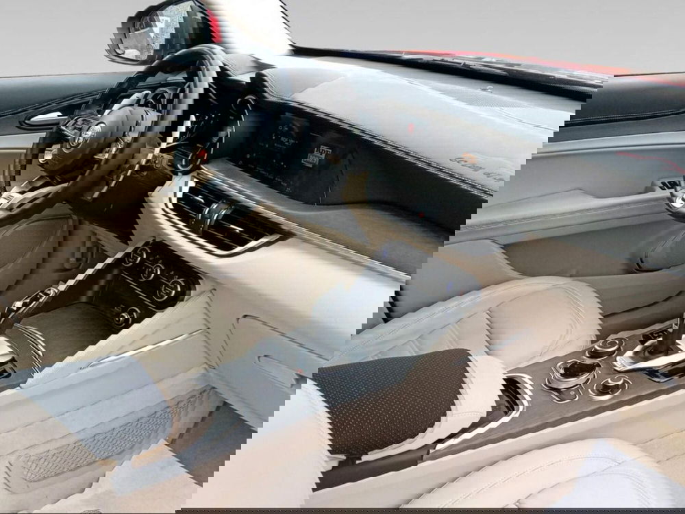 Alfa Romeo Stelvio usata a Firenze (12)