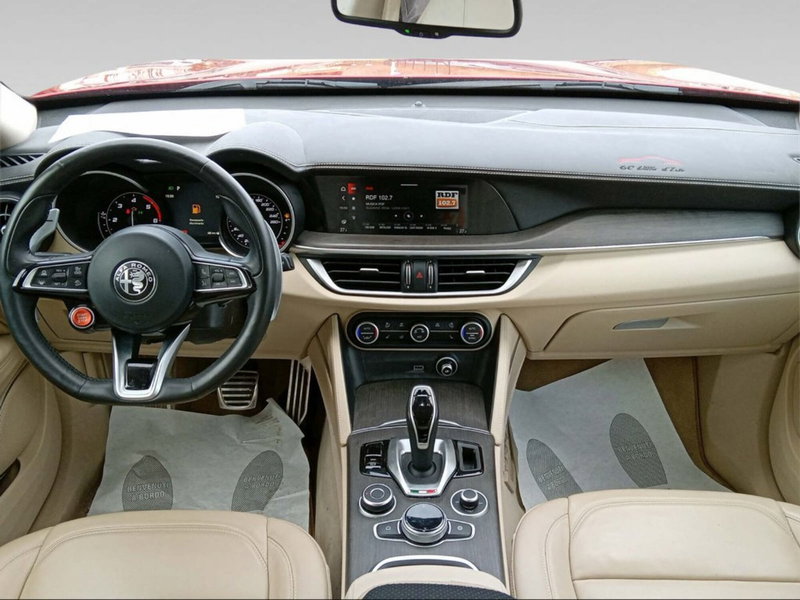 Alfa Romeo Stelvio usata a Firenze (14)