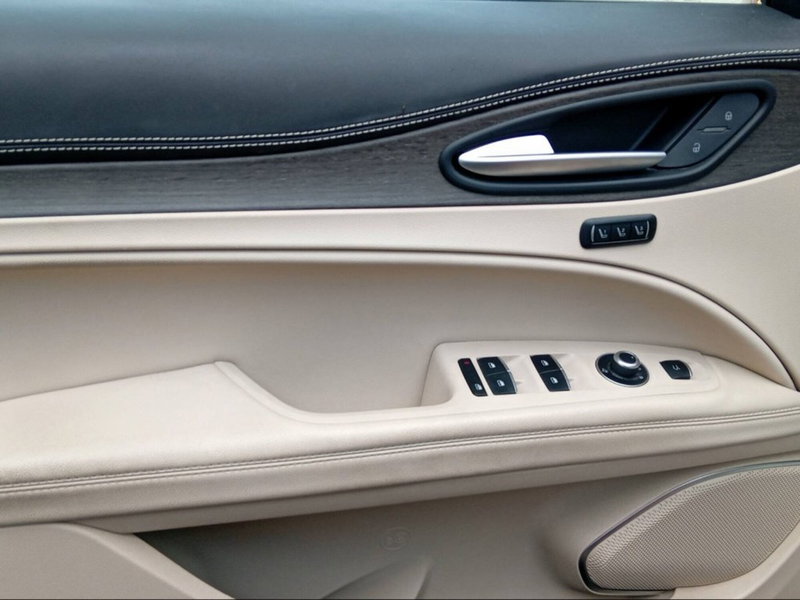 Alfa Romeo Stelvio usata a Firenze (17)