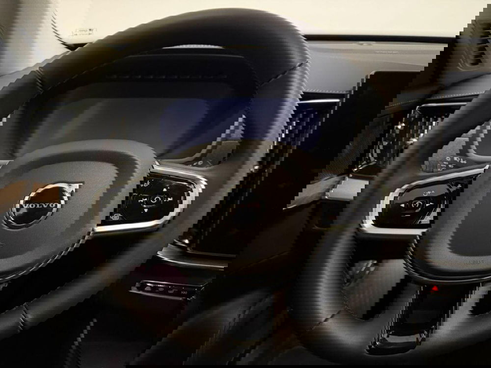 Volvo XC90 usata a Como (7)