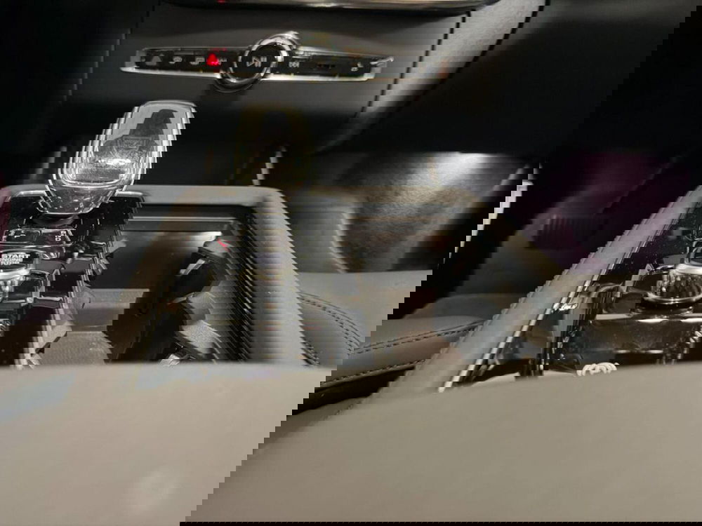 Volvo XC90 usata a Como (8)