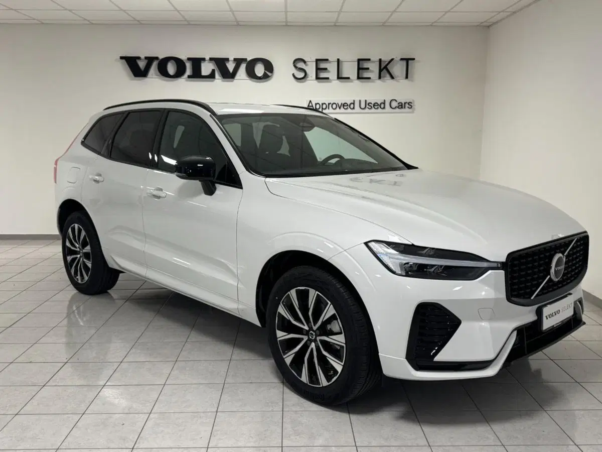 Volvo XC60 nuova a Como (2)