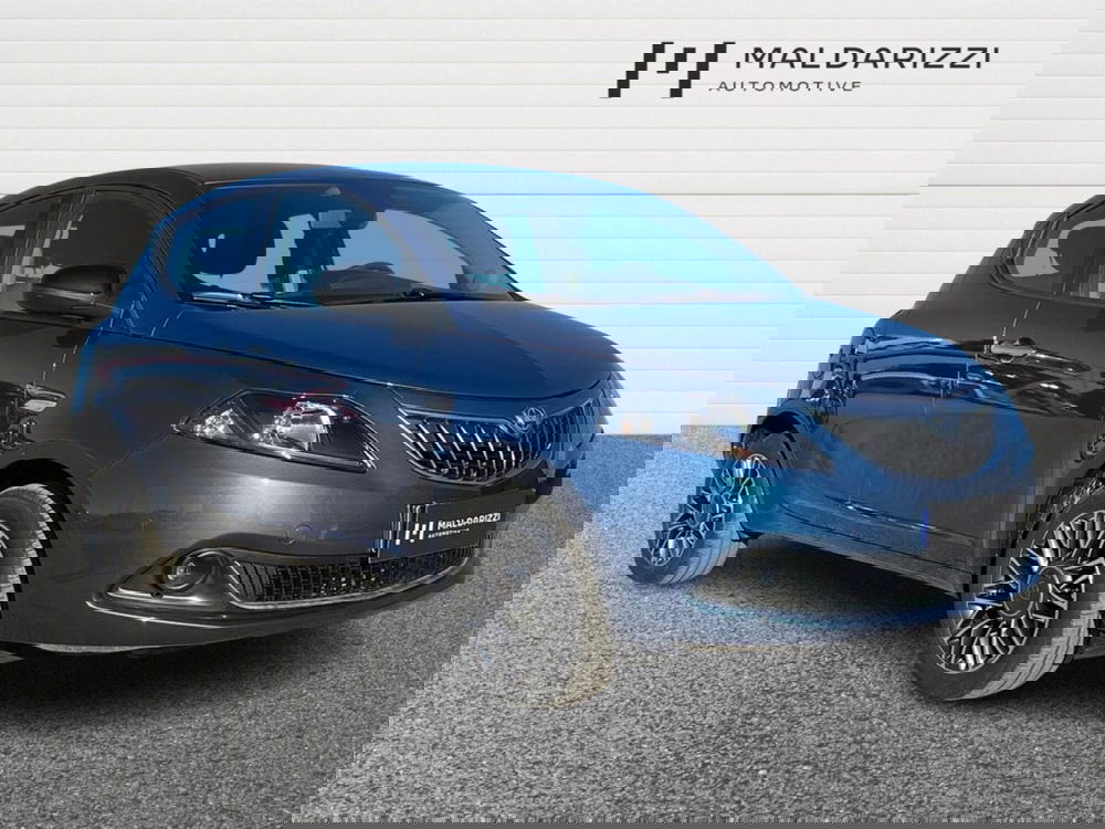 Lancia Ypsilon usata a Bari