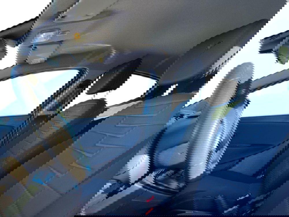 Lancia Ypsilon usata a Bari (7)