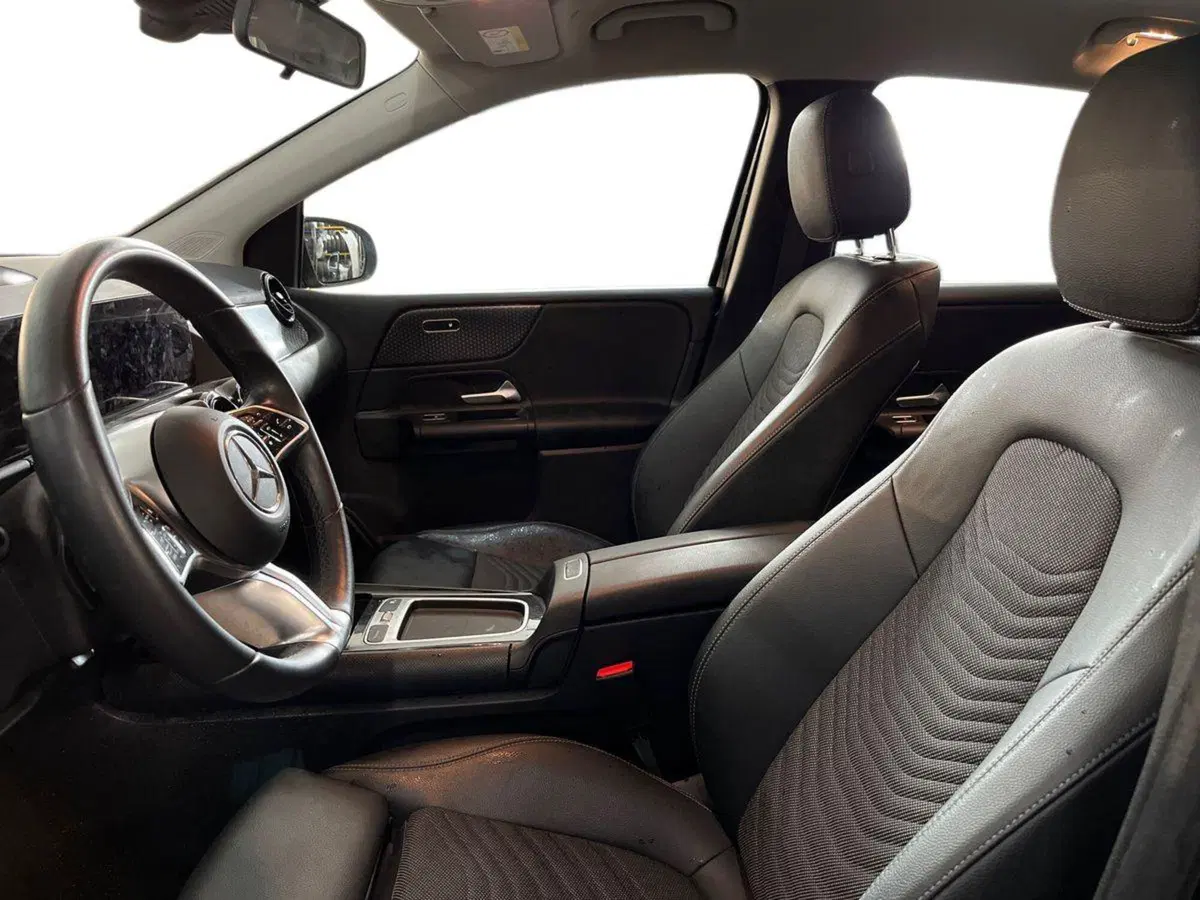 Mercedes-Benz Classe B usata a Bari (7)