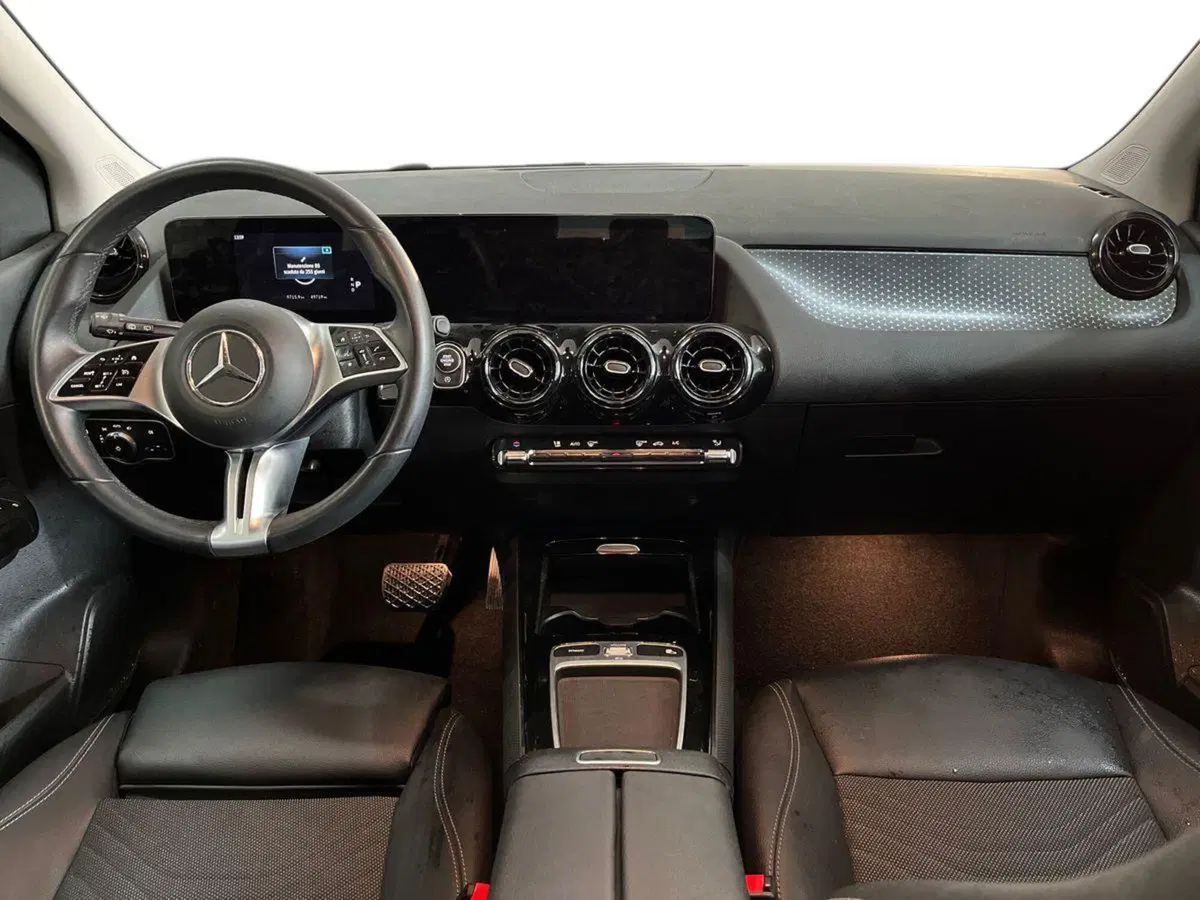 Mercedes-Benz Classe B usata a Bari (8)
