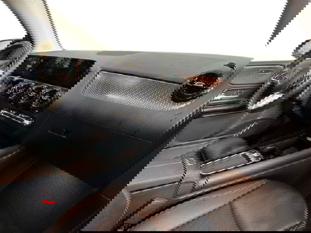 Mercedes-Benz Classe B usata a Bari (9)