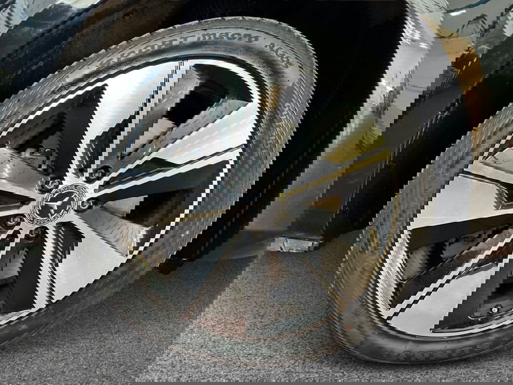 Mercedes-Benz Classe V usata a Bari (6)