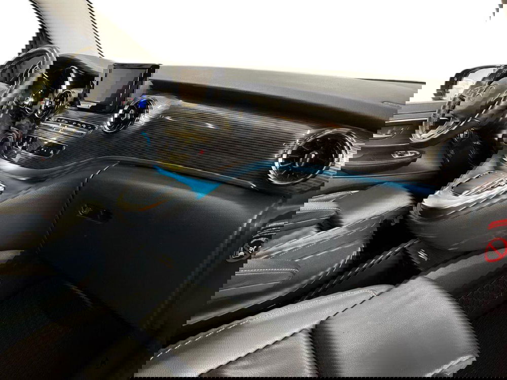 Mercedes-Benz Classe V usata a Bari (9)