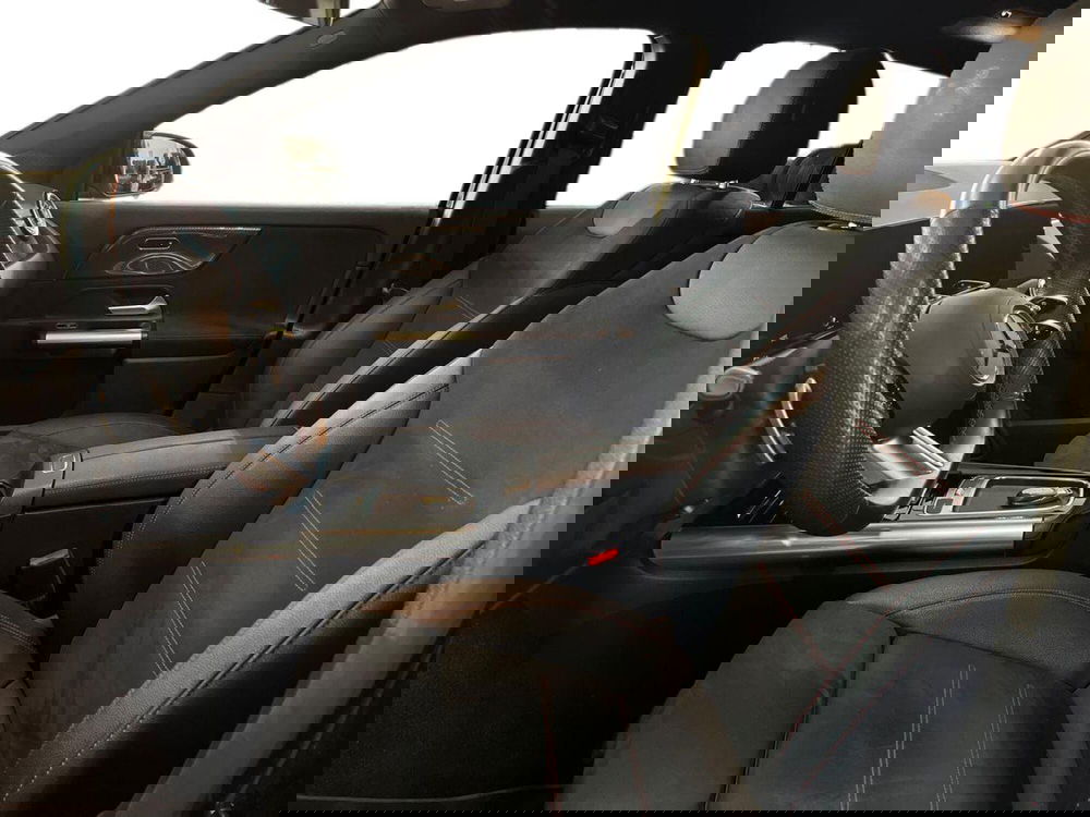 Mercedes-Benz GLA SUV usata a Bari (7)