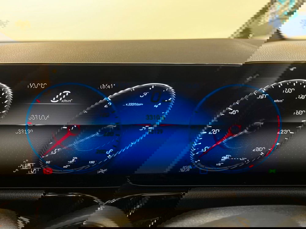 Mercedes-Benz GLA SUV usata a Milano (13)