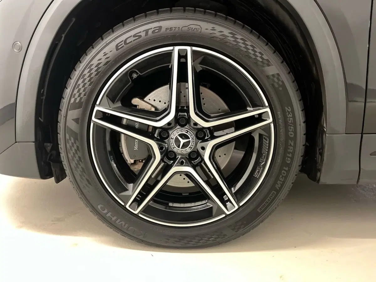 Mercedes-Benz GLA SUV usata a Milano (17)