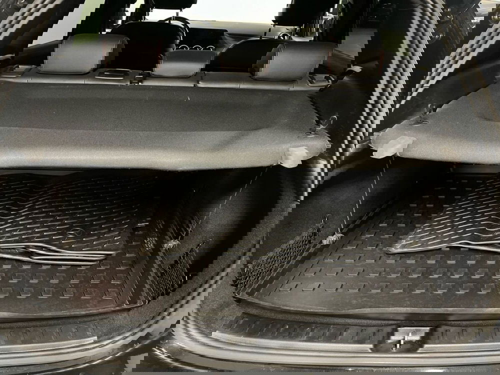 Mercedes-Benz GLA SUV usata a Milano (8)