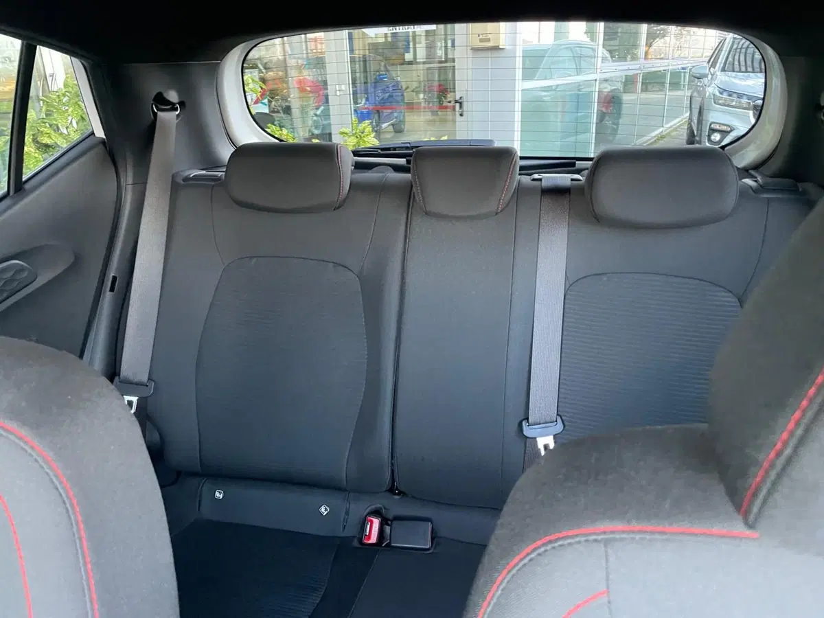 Hyundai i10 usata a Vicenza (8)