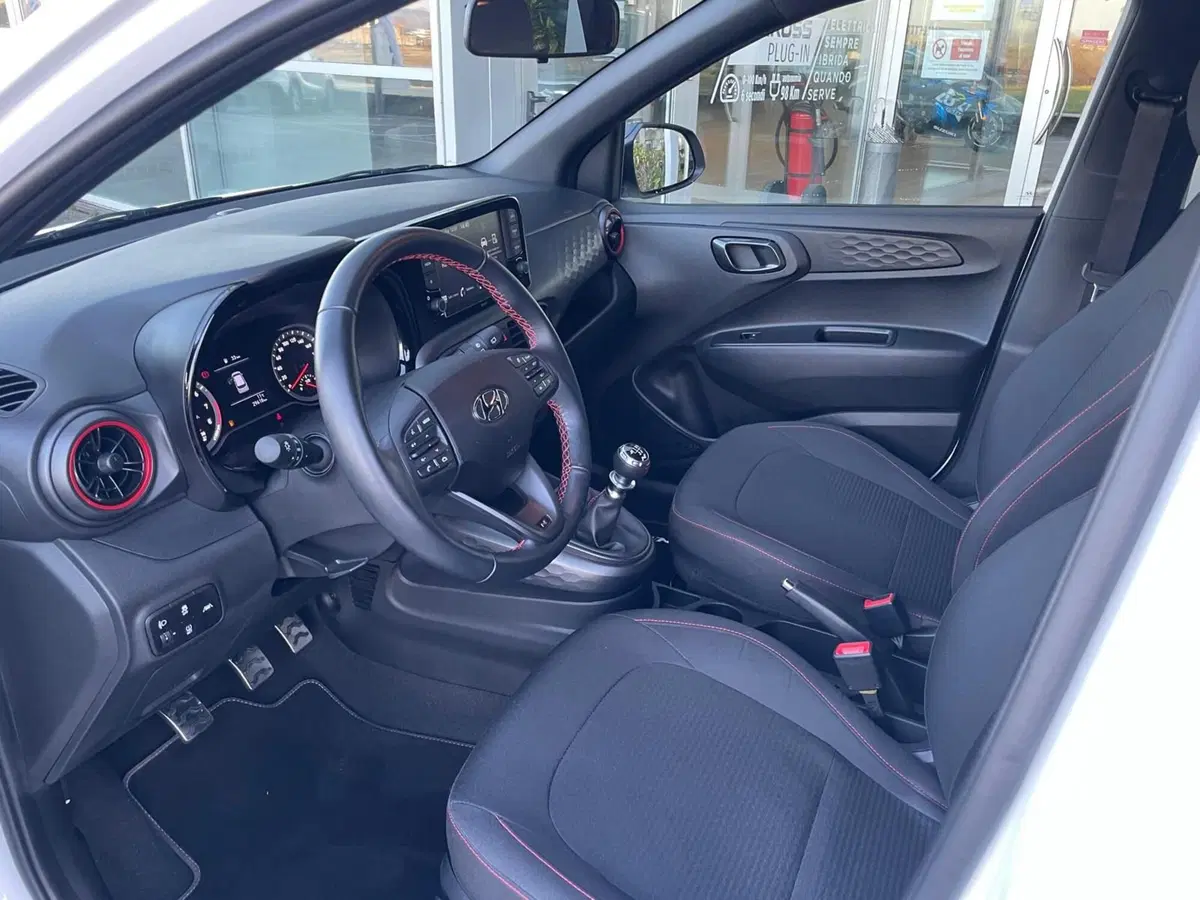 Hyundai i10 usata a Vicenza (9)