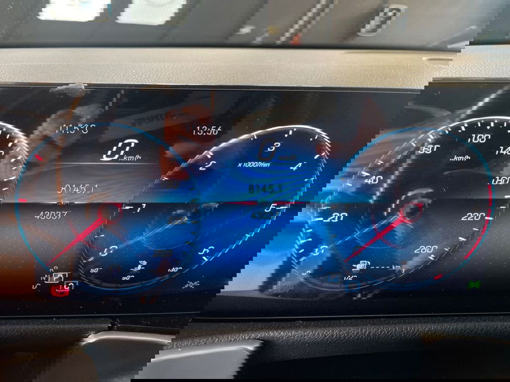 Mercedes-Benz GLB usata a Milano (13)