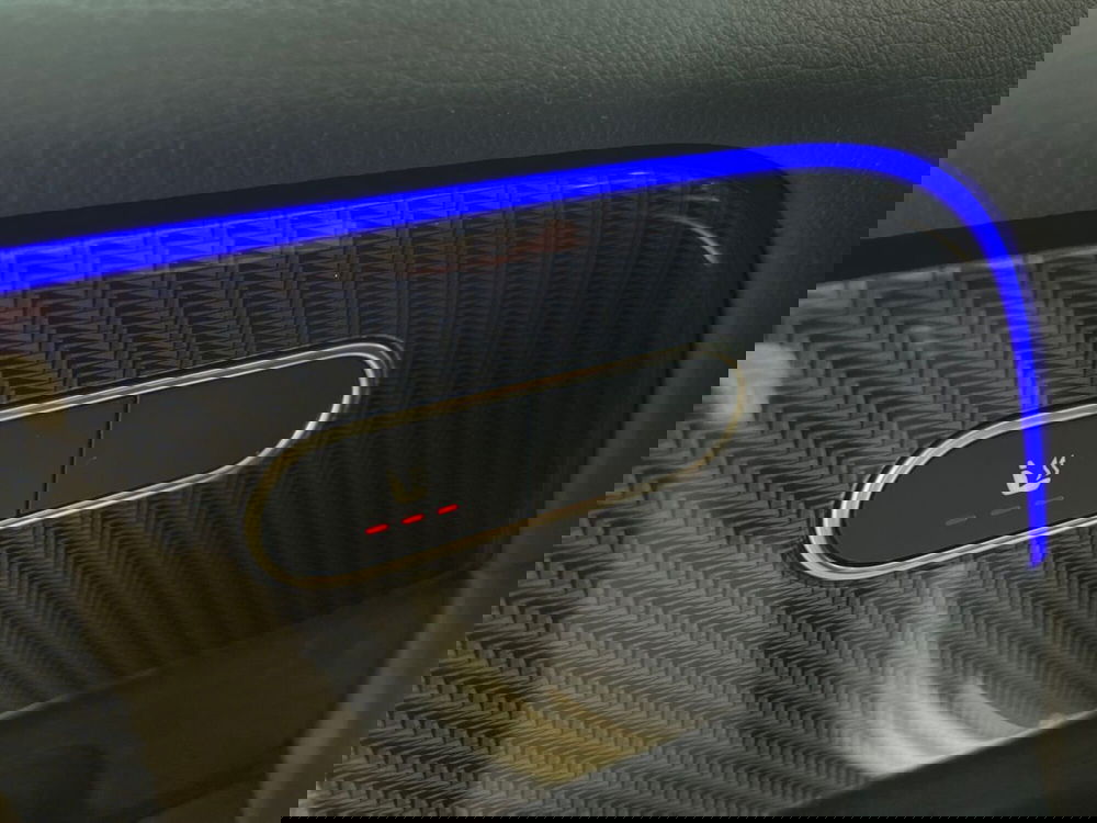 Mercedes-Benz GLB usata a Milano (18)