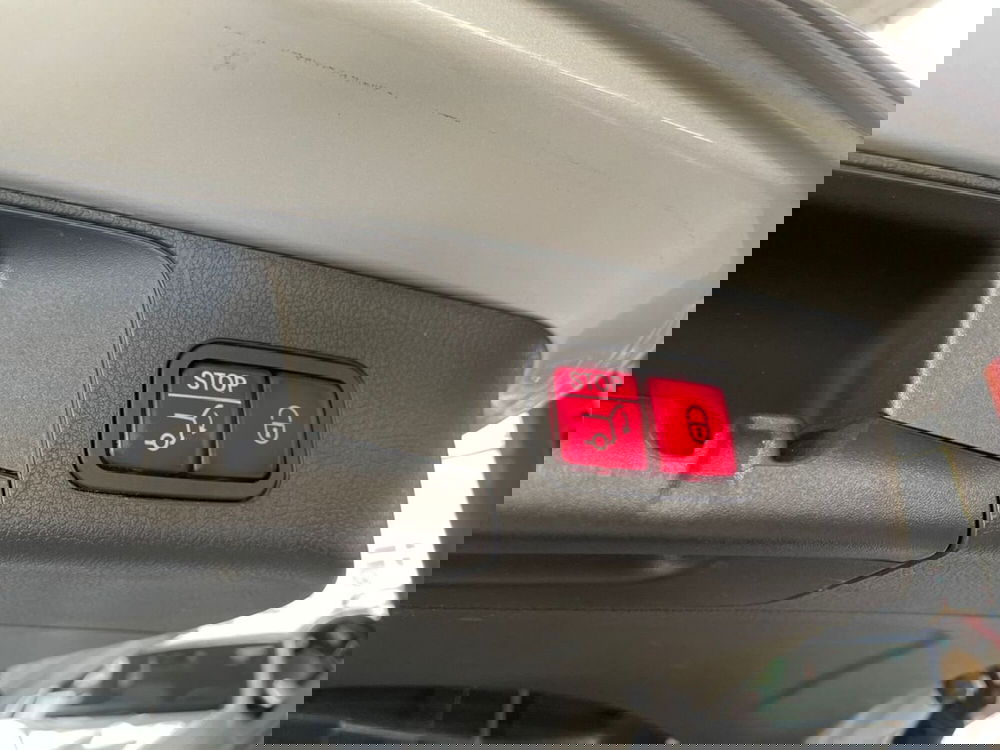 Mercedes-Benz GLB usata a Milano (20)