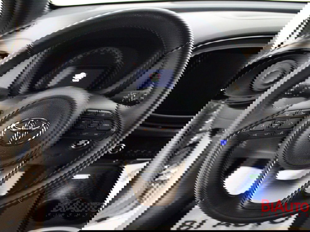 Toyota Aygo X usata a Firenze (11)