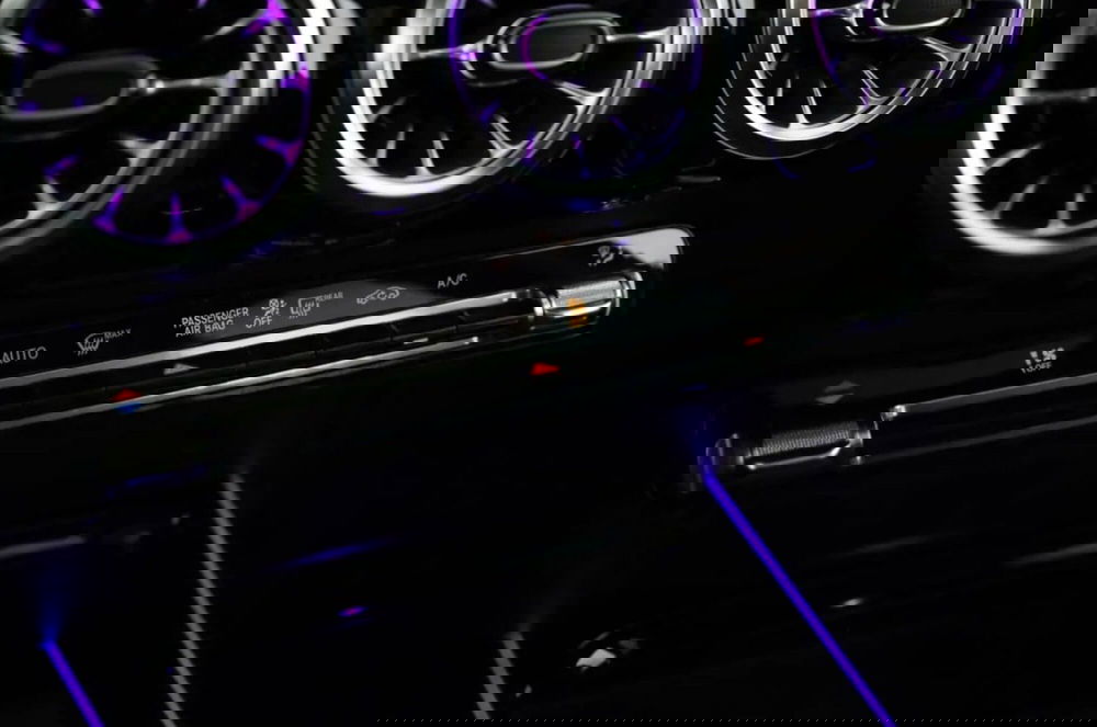 Mercedes-Benz GLA SUV usata a Padova (10)