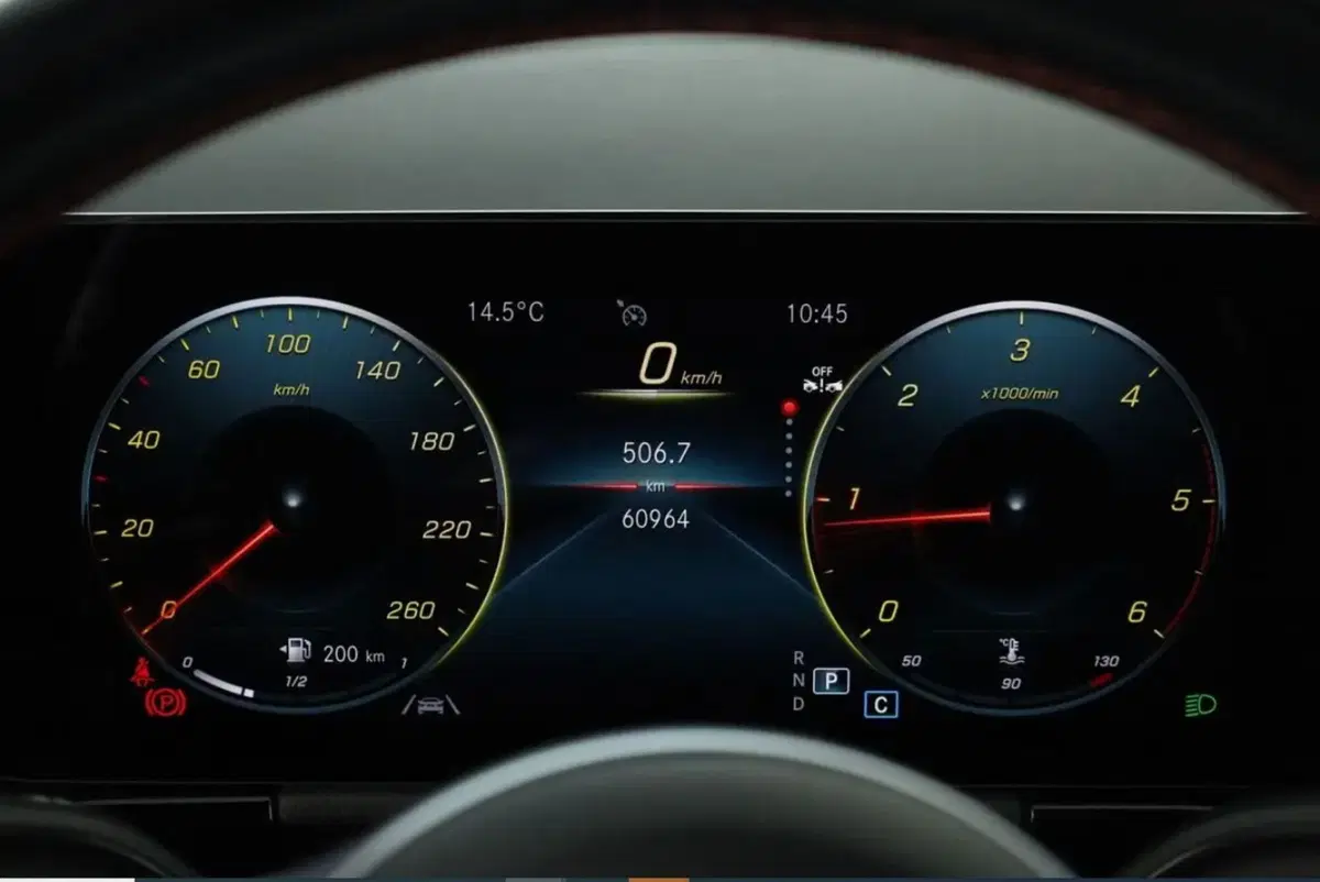Mercedes-Benz GLA SUV usata a Padova (8)