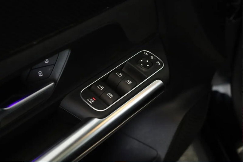 Mercedes-Benz GLA SUV usata a Padova (9)