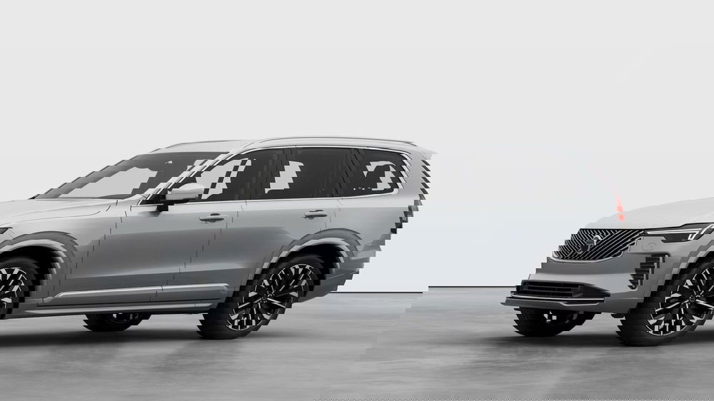 Volvo XC90 nuova a Como