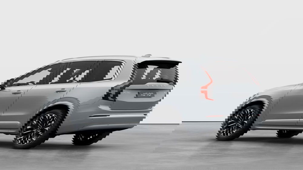 Volvo XC90 nuova a Como (4)