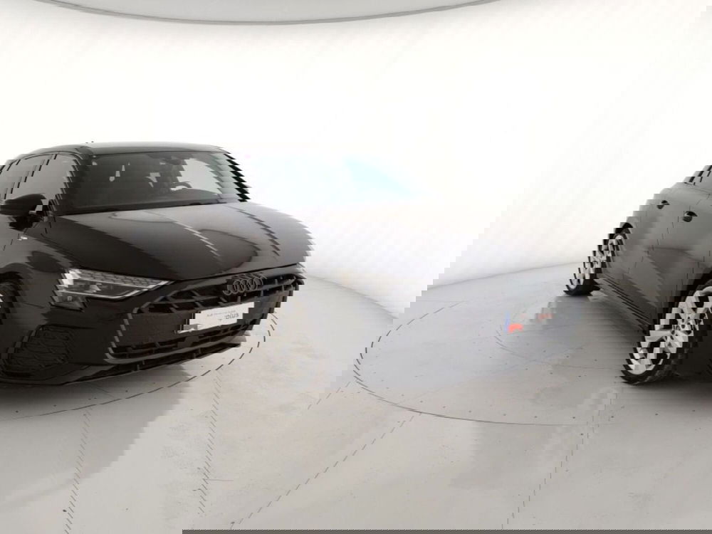 Audi A3 Sportback usata a Massa-Carrara (4)