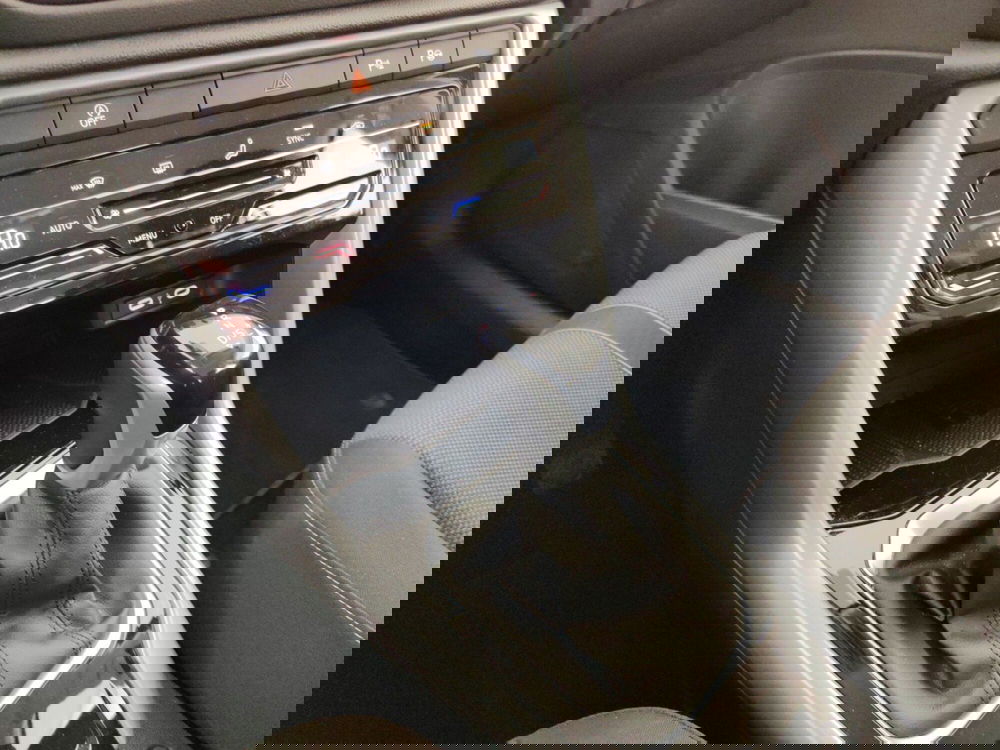 Volkswagen T-Roc usata a Massa-Carrara (11)