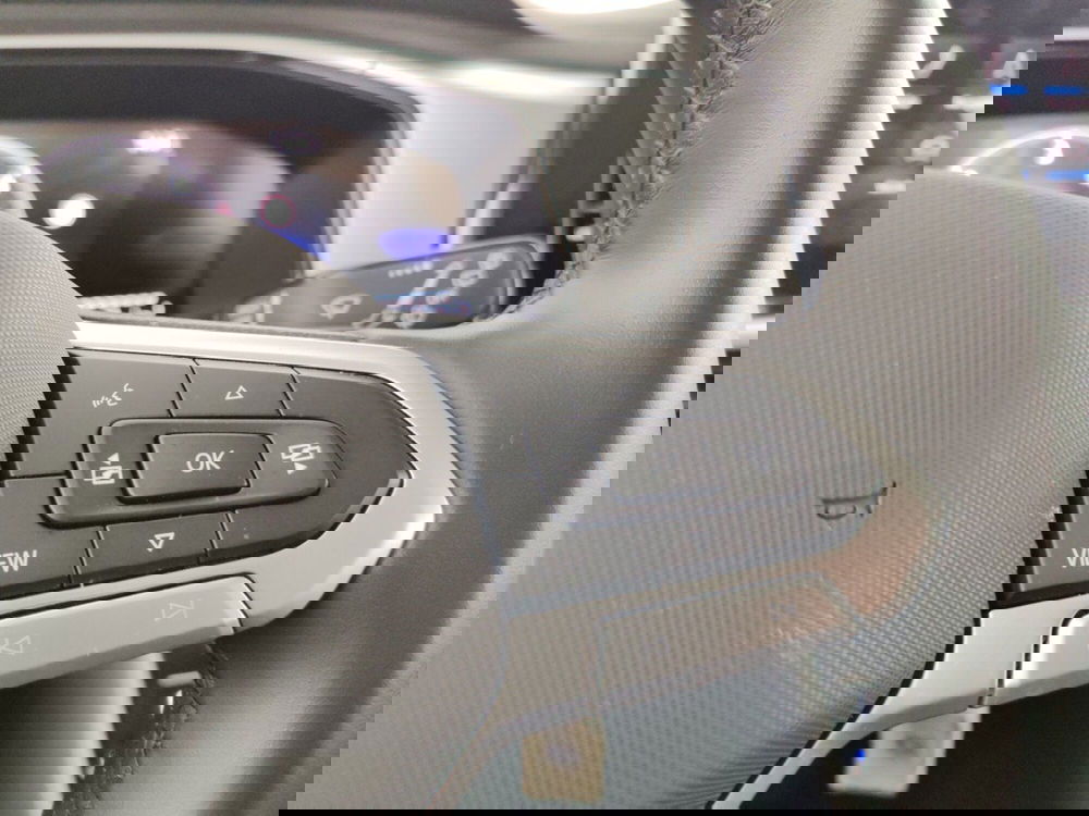 Volkswagen T-Roc usata a Massa-Carrara (13)