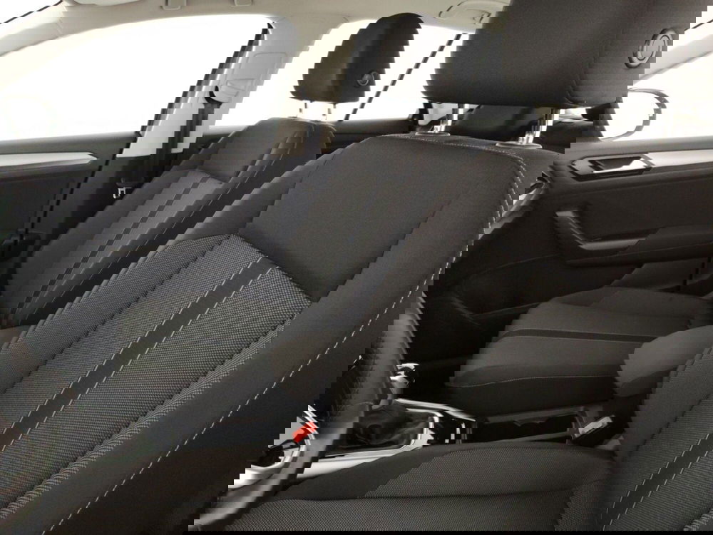 Volkswagen T-Roc usata a Massa-Carrara (9)