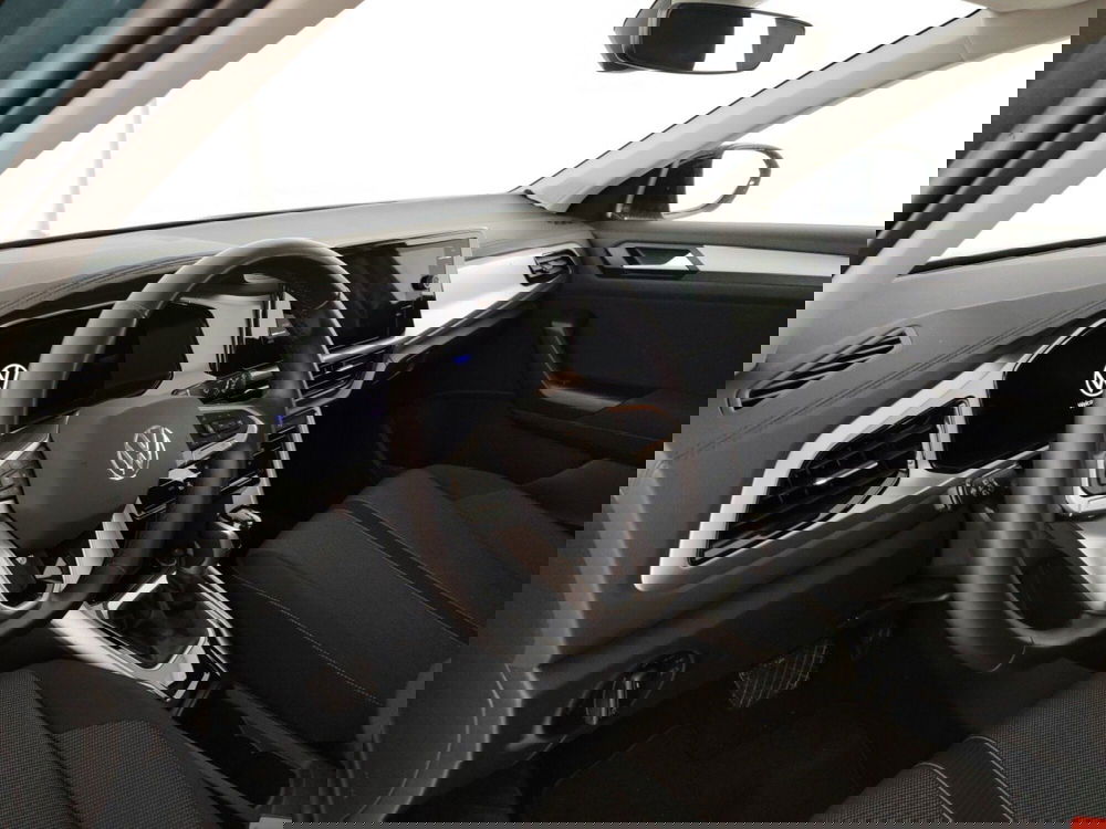 Volkswagen T-Roc usata a Massa-Carrara (8)