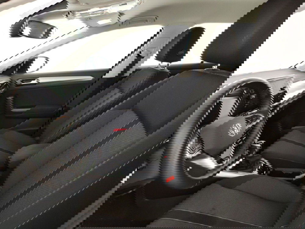 Volkswagen T-Roc usata a Massa-Carrara (7)