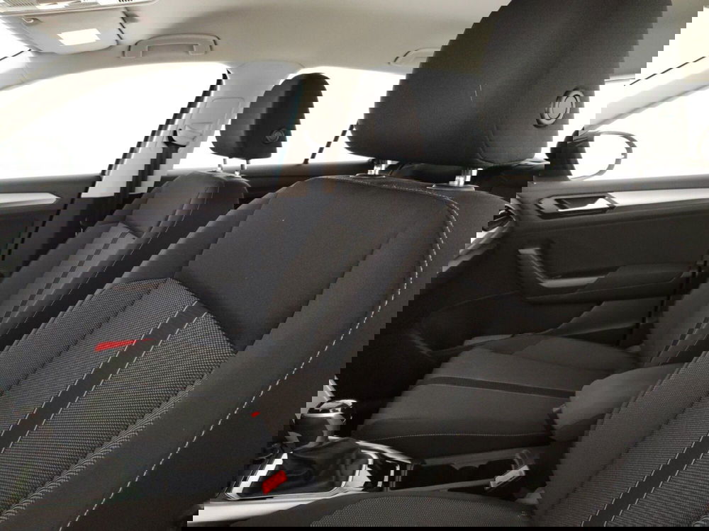 Volkswagen T-Roc usata a Massa-Carrara (9)