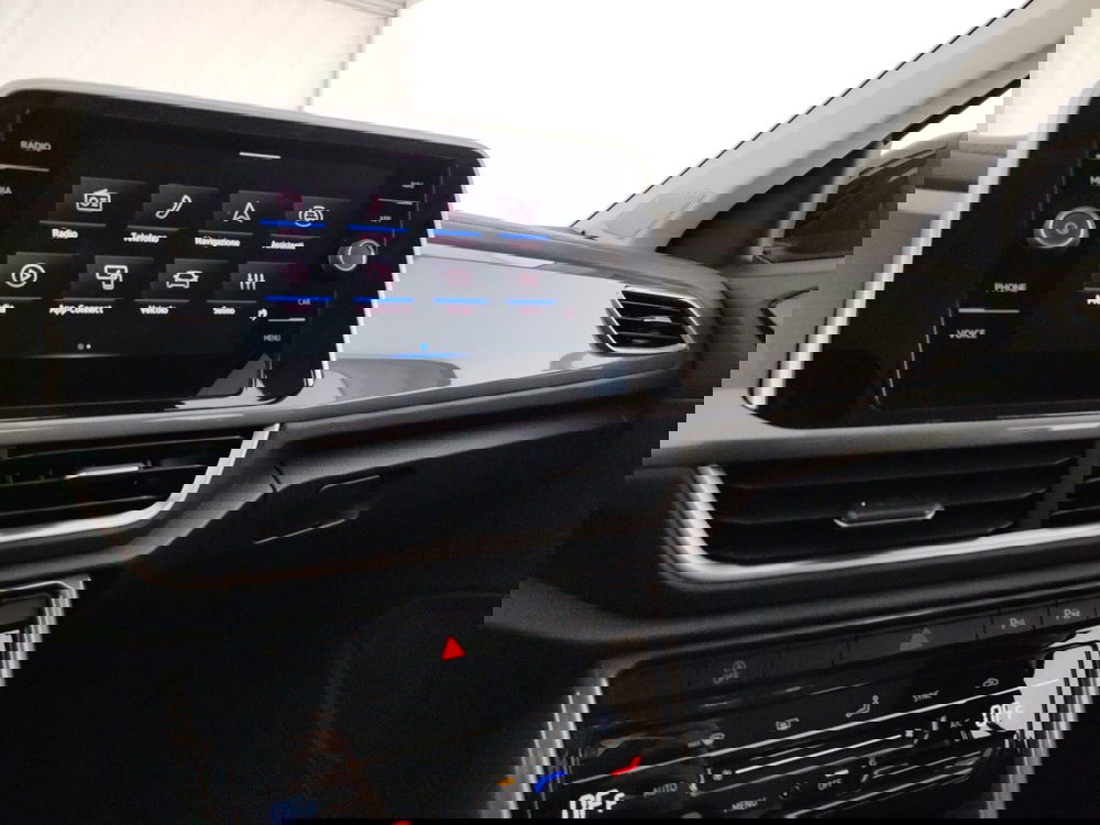 Volkswagen T-Roc usata a Massa-Carrara (12)