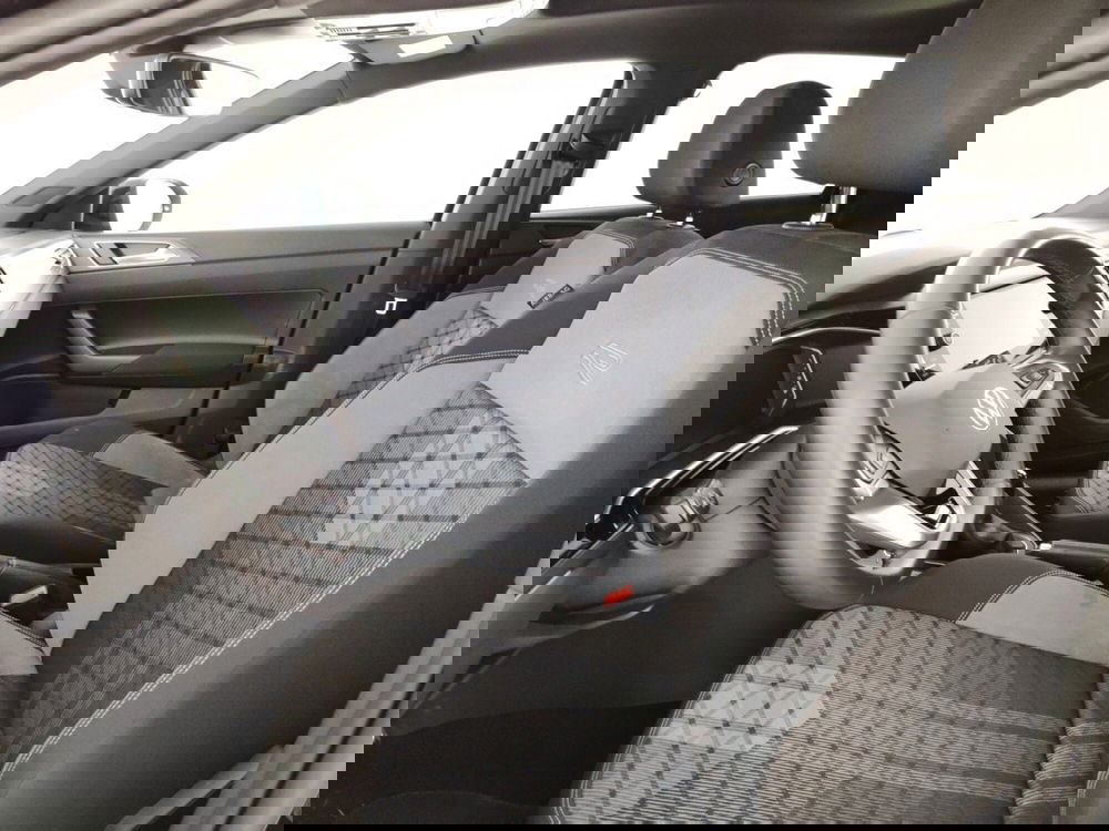 Volkswagen Taigo usata a Massa-Carrara (7)