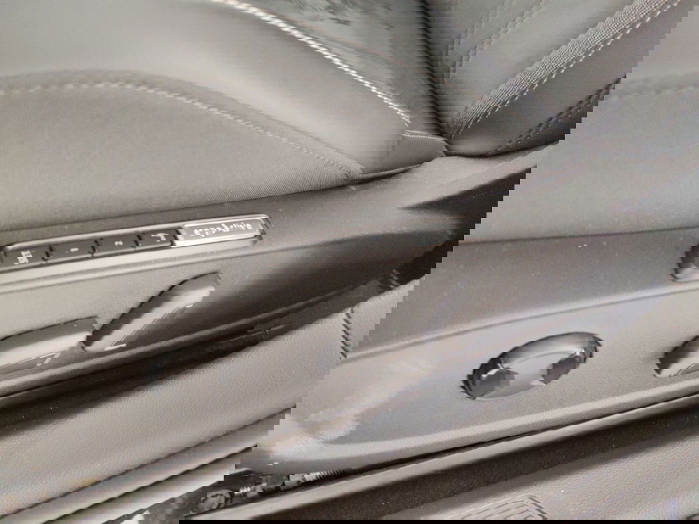 Volkswagen Golf usata a Massa-Carrara (10)