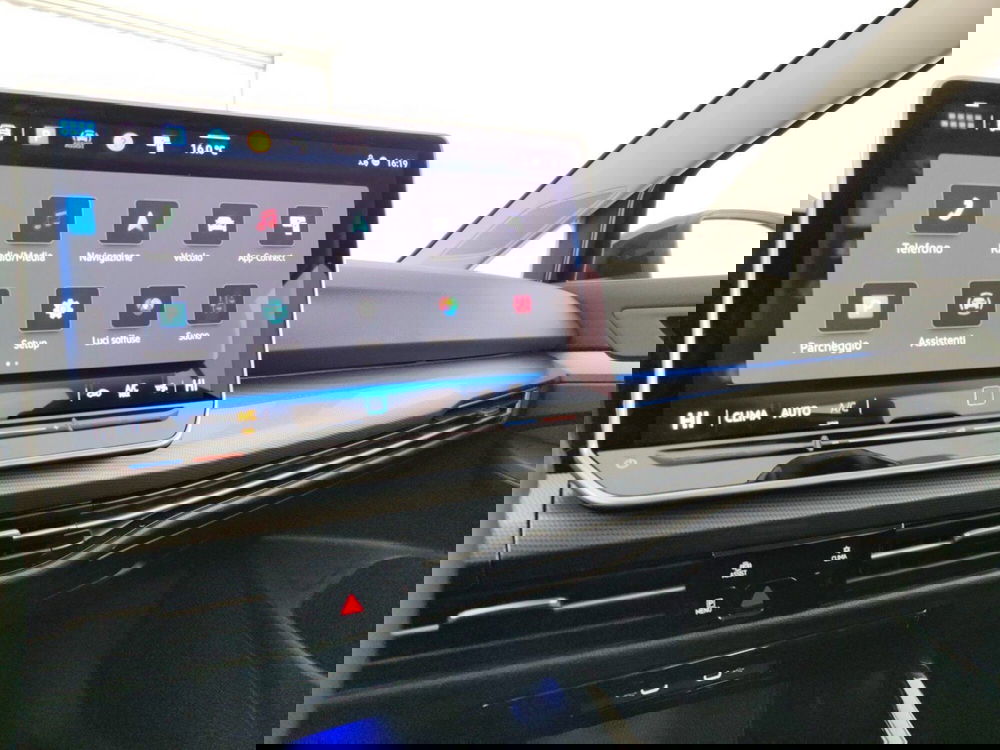 Volkswagen Golf usata a Massa-Carrara (13)