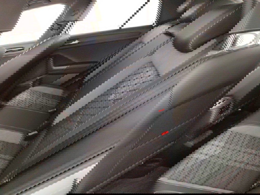 Volkswagen T-Roc usata a Massa-Carrara (10)