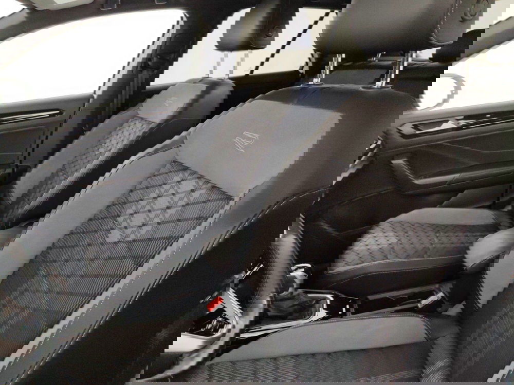 Volkswagen T-Roc usata a Massa-Carrara (9)