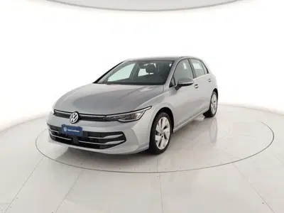 Volkswagen Golf 2.0 TDI 150 CV DSG SCR Style del 2025 usata a Massa