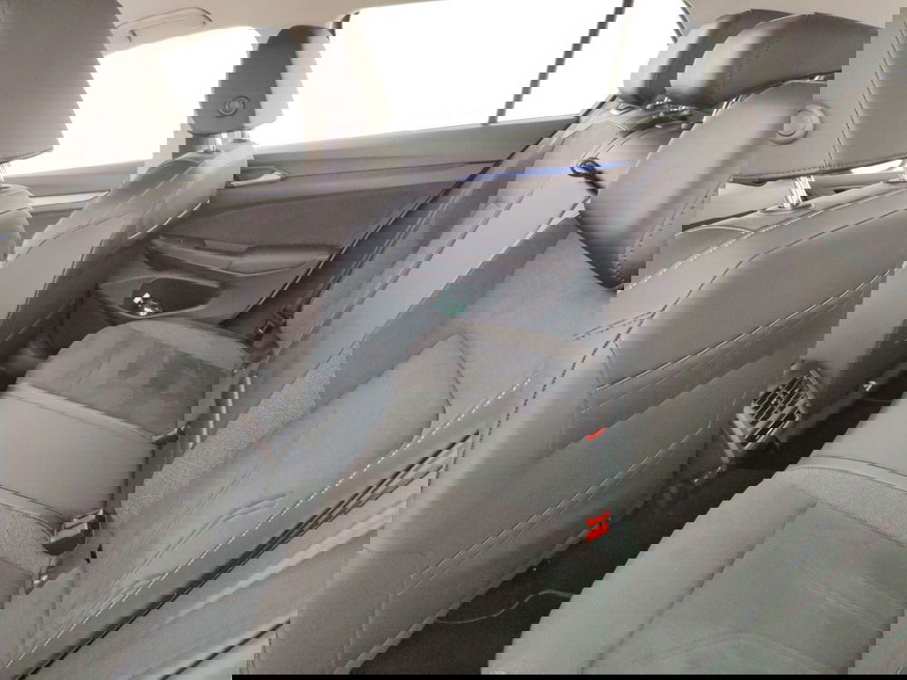 Volkswagen Golf usata a Massa-Carrara (11)