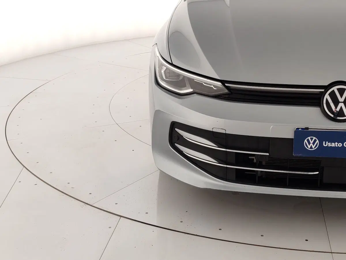Volkswagen Golf usata a Massa-Carrara (5)