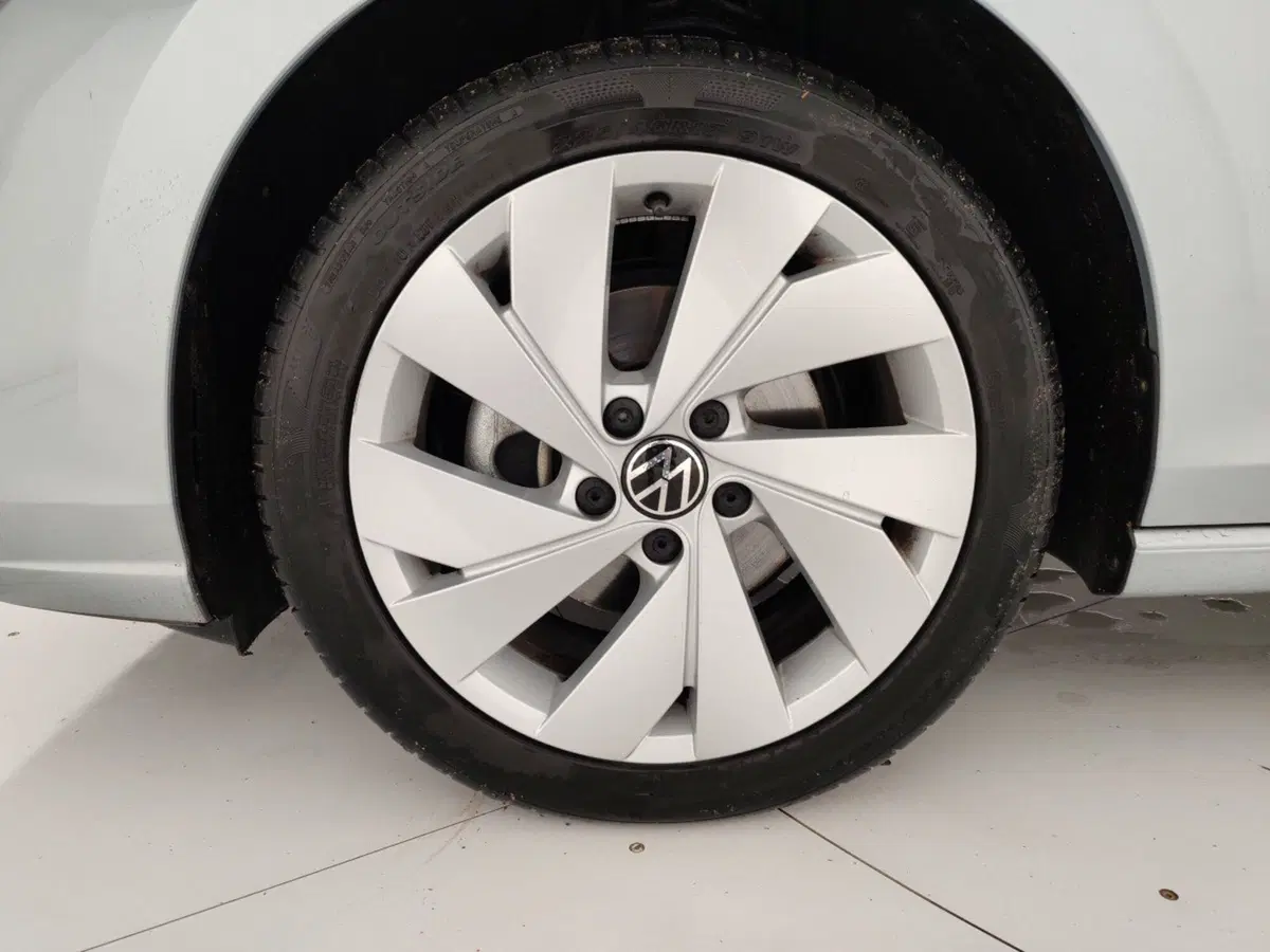 Volkswagen Golf usata a Massa-Carrara (6)
