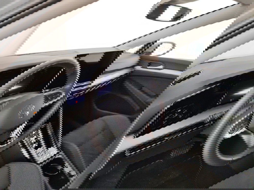 Volkswagen Golf usata a Massa-Carrara (8)