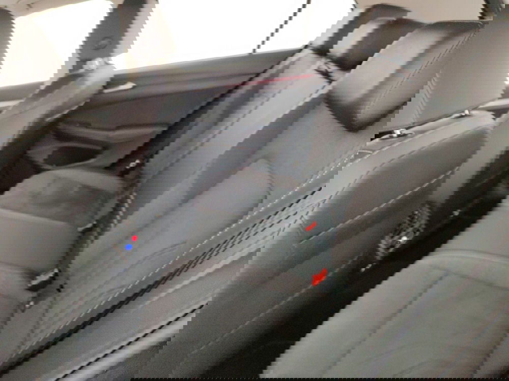 Volkswagen Golf usata a Massa-Carrara (9)