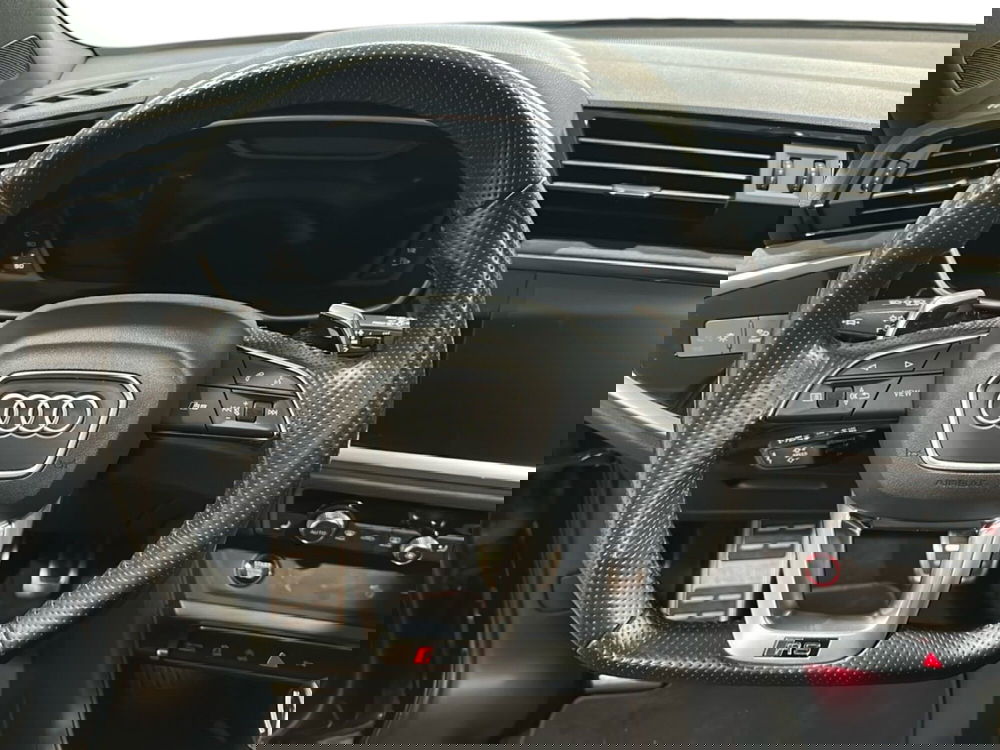 Audi RS Q3 Sportback usata a Napoli (11)